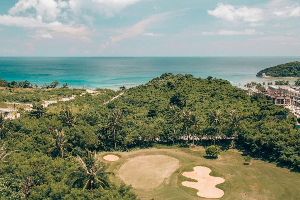 Modern Tropical Luxe Apartment - Boracay Newcoast Yapak Экстерьер фото