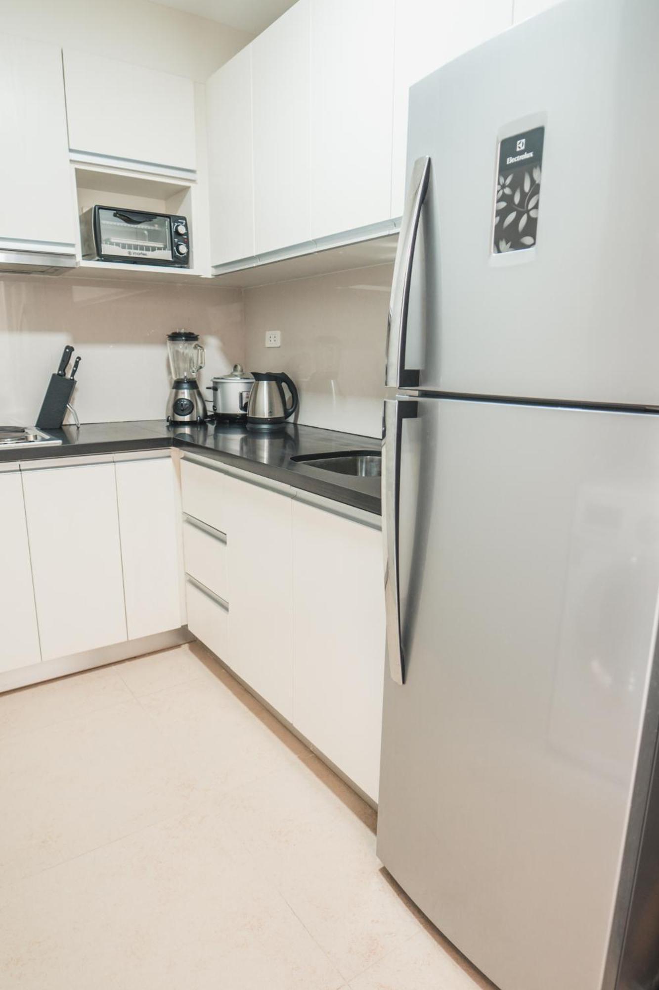 Modern Tropical Luxe Apartment - Boracay Newcoast Yapak Экстерьер фото