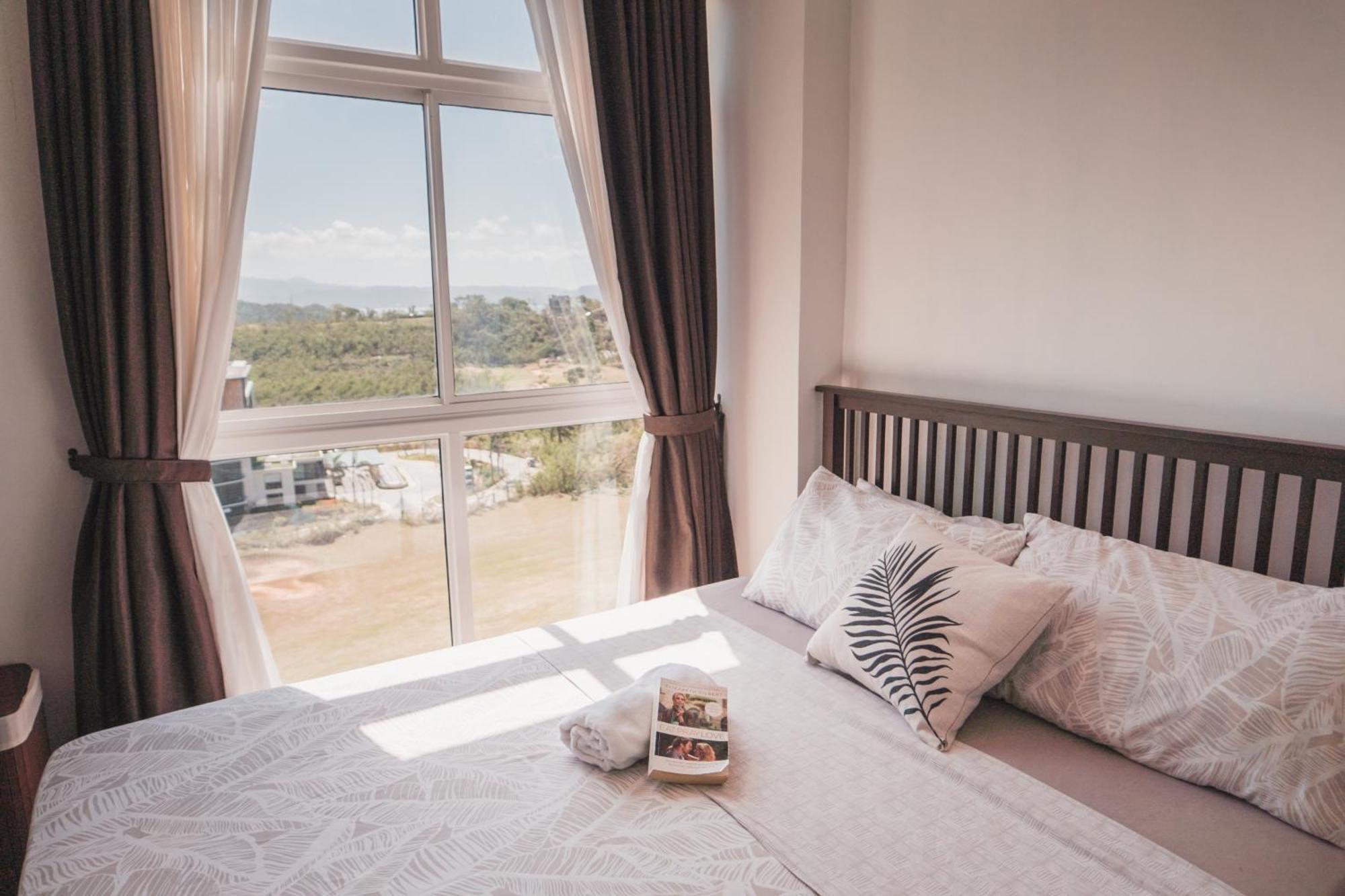 Modern Tropical Luxe Apartment - Boracay Newcoast Yapak Экстерьер фото