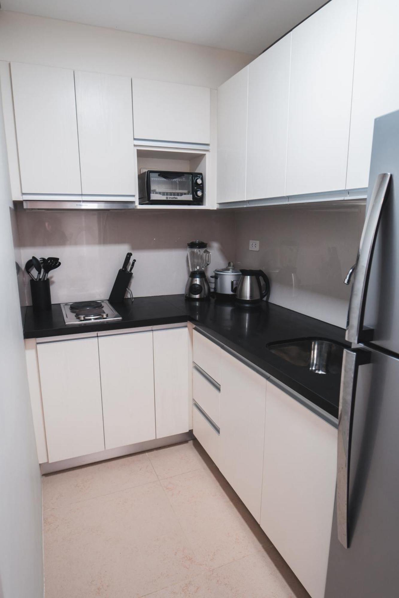 Modern Tropical Luxe Apartment - Boracay Newcoast Yapak Экстерьер фото